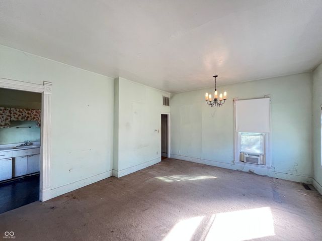 316 W 2nd Street, Anderson, IN 46016