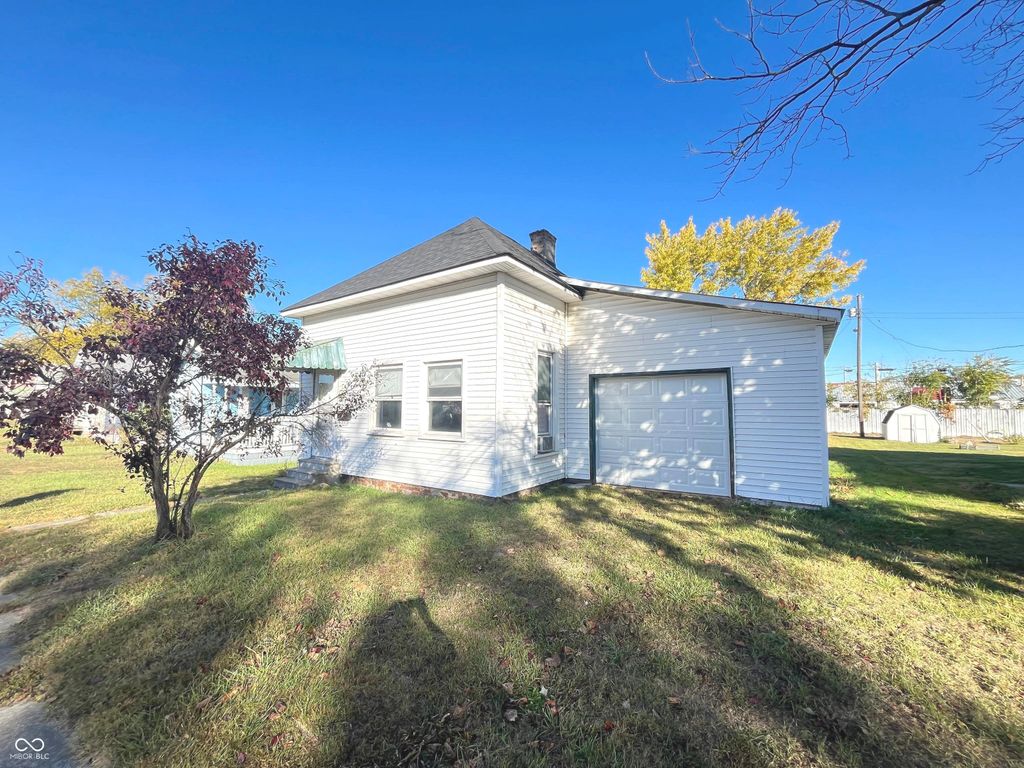 316 W 2nd Street, Anderson, IN 46016