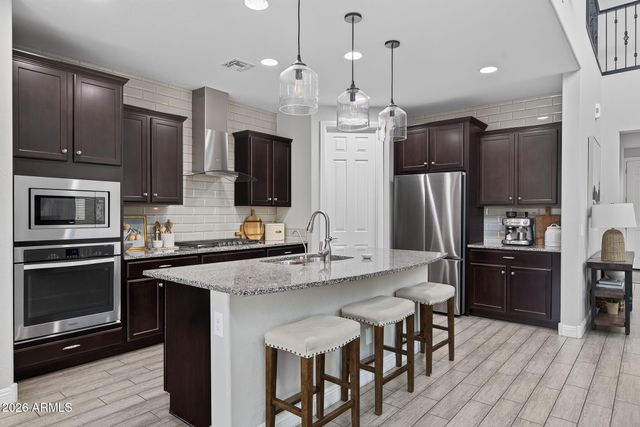 10738 W WHITEHORN Way, Peoria, AZ 85383