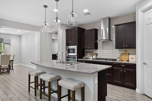 10738 W WHITEHORN Way, Peoria, AZ 85383