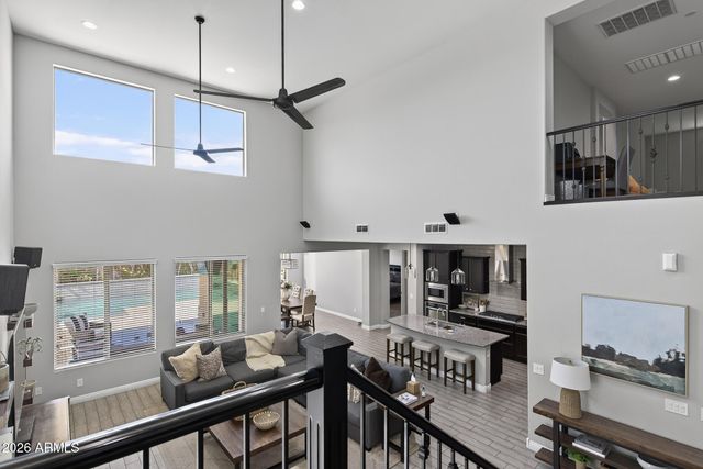 10738 W WHITEHORN Way, Peoria, AZ 85383