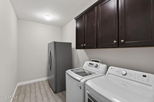 10738 W WHITEHORN Way, Peoria, AZ 85383