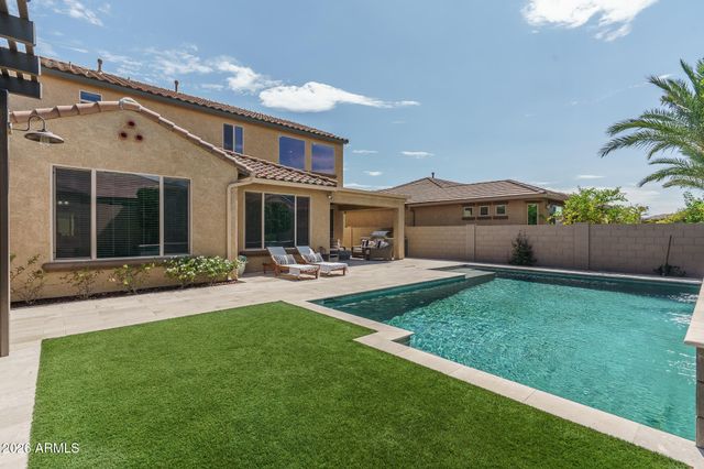 10738 W WHITEHORN Way, Peoria, AZ 85383