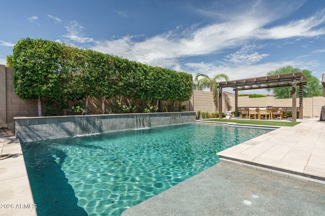 10738 W WHITEHORN Way, Peoria, AZ 85383