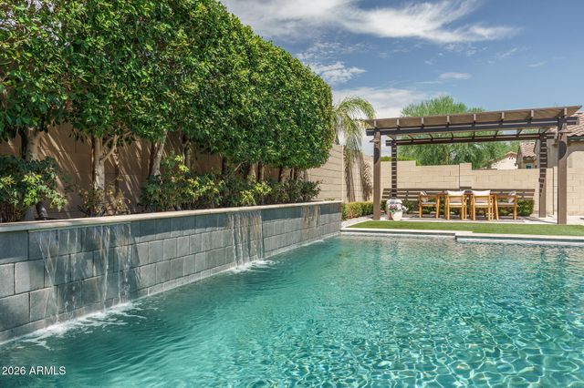 10738 W WHITEHORN Way, Peoria, AZ 85383