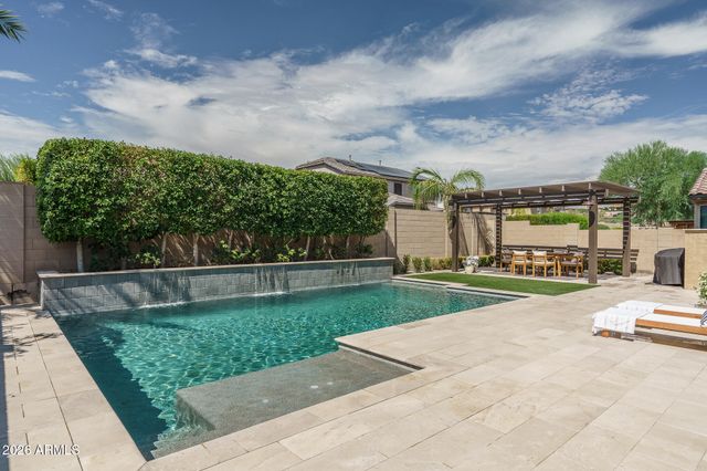 10738 W WHITEHORN Way, Peoria, AZ 85383