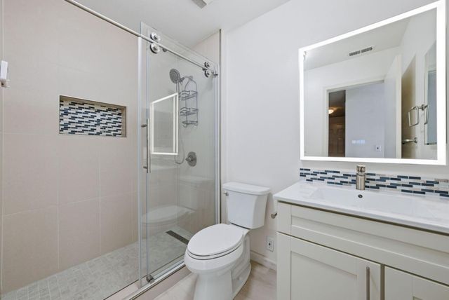 607 Arcadia Terrace 204, Sunnyvale, CA 94085