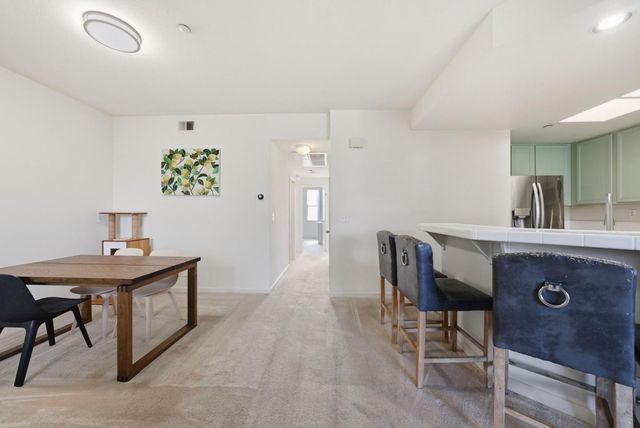 607 Arcadia Terrace 204, Sunnyvale, CA 94085