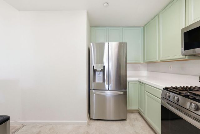 607 Arcadia Terrace 204, Sunnyvale, CA 94085