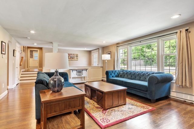1 Riverview Ave, Maynard, MA 01754
