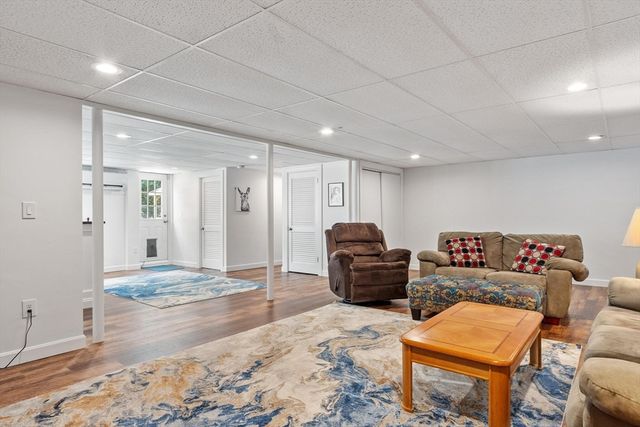 1 Riverview Ave, Maynard, MA 01754