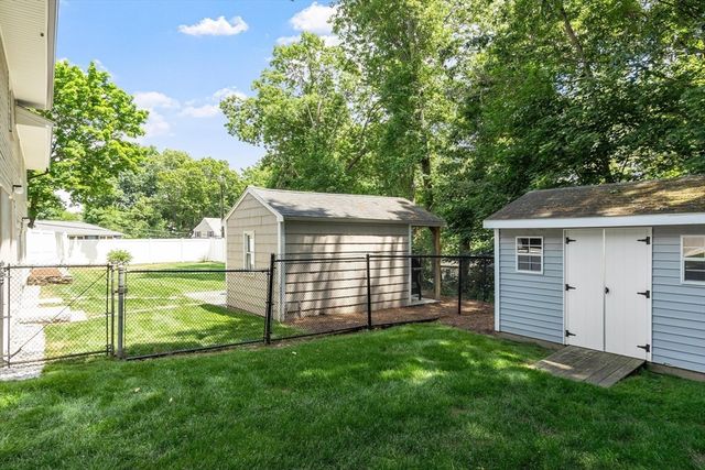 1 Riverview Ave, Maynard, MA 01754