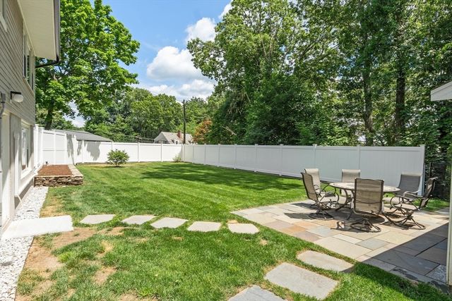 1 Riverview Ave, Maynard, MA 01754