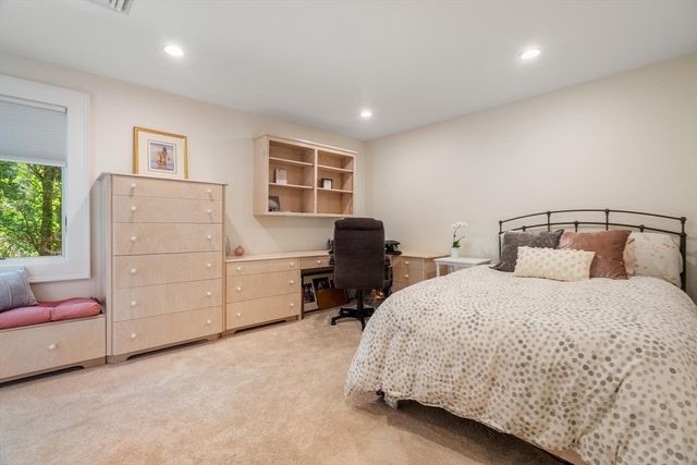 183 Old Farm Rd, Newton, MA 02459