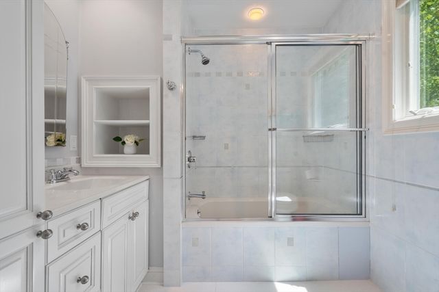 183 Old Farm Rd, Newton, MA 02459