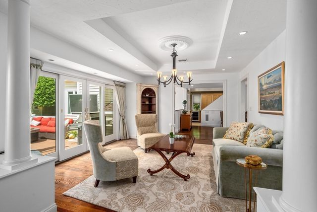 183 Old Farm Rd, Newton, MA 02459