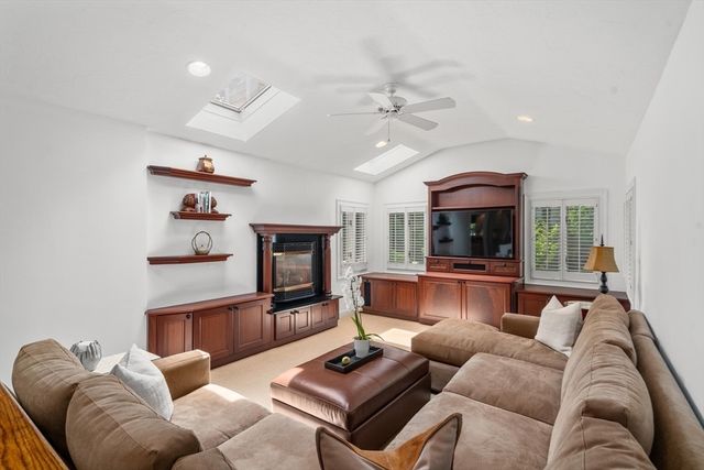 183 Old Farm Rd, Newton, MA 02459