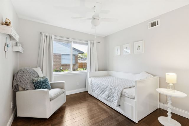 10626 Larchfield Lane, Dallas, TX 75238