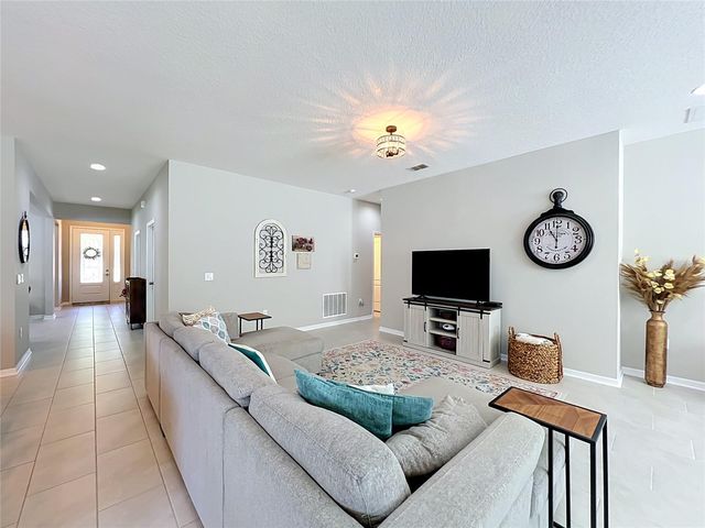 31920 GEOFF WAY, Sorrento, FL 32776