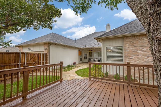 2901 Brittany Lane, Mckinney, TX 75070