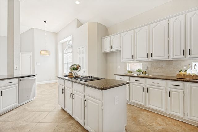 2901 Brittany Lane, Mckinney, TX 75070