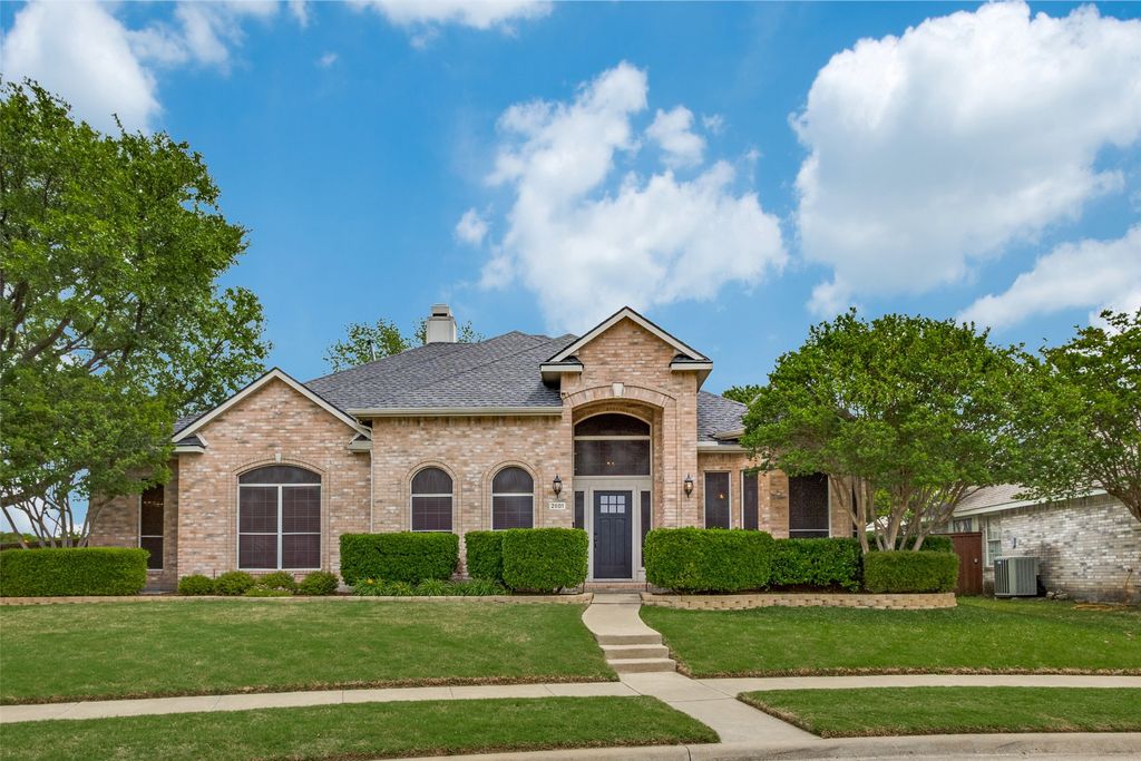2901 Brittany Lane, Mckinney, TX 75070