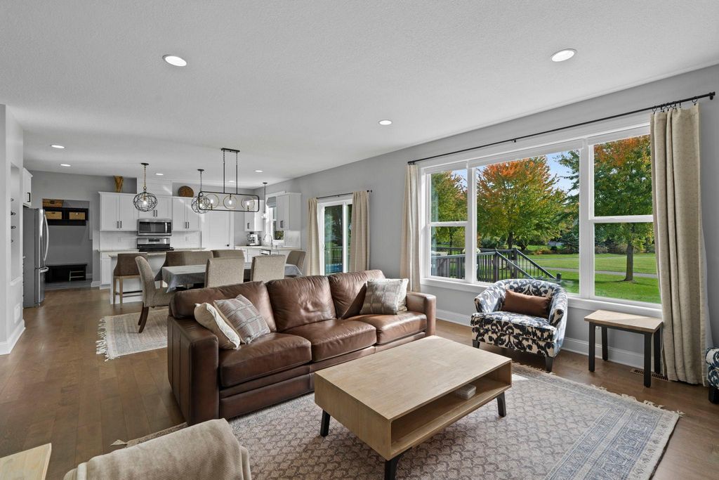 6694 Lakeview Circle NE, Albertville, MN 55301 — photo 2