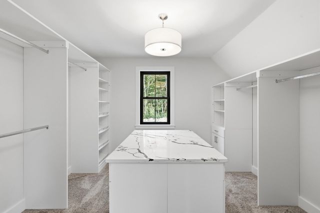 17 Newbury Road, Pelham, NH 03076