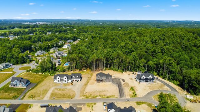 17 Newbury Road, Pelham, NH 03076