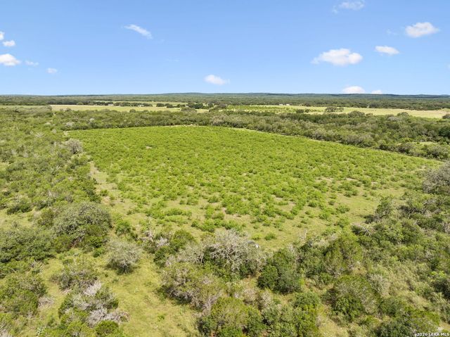 547 COUNTY ROAD 3401, Hondo, TX 78861