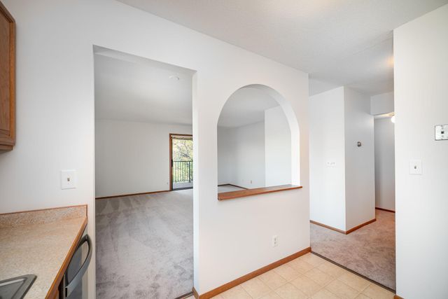 8013 Xerxes Avenue S B206, Bloomington, MN 55431