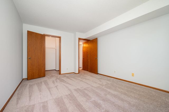 8013 Xerxes Avenue S B206, Bloomington, MN 55431