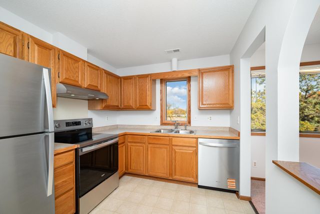 8013 Xerxes Avenue S B206, Bloomington, MN 55431