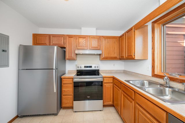 8013 Xerxes Avenue S B206, Bloomington, MN 55431