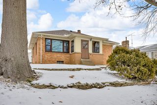 352 Jefferson Drive, Leoni Twp, MI 49254