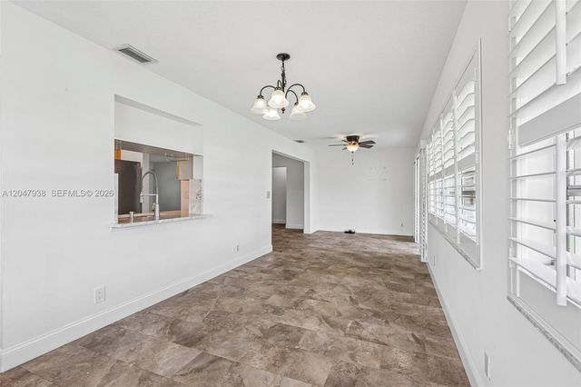 8855 NW 10th Pl, Plantation, FL 33322