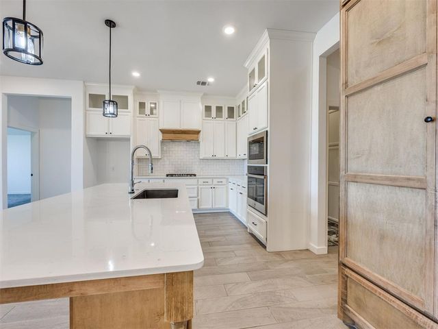 13244 Sawtooth Oak Road, Choctaw, OK 73020