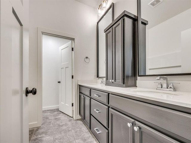 13244 Sawtooth Oak Road, Choctaw, OK 73020