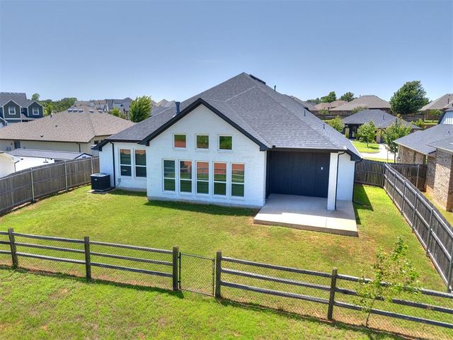 13244 Sawtooth Oak Road, Choctaw, OK 73020