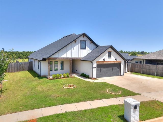 13244 Sawtooth Oak Road, Choctaw, OK 73020