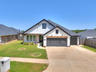 13244 Sawtooth Oak Road, Choctaw, OK 73020
