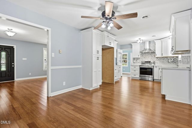 2800 Davie Drive, Durham, NC 27704