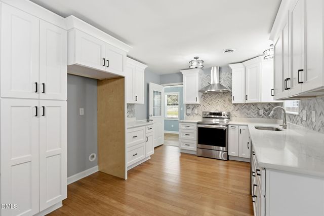 2800 Davie Drive, Durham, NC 27704
