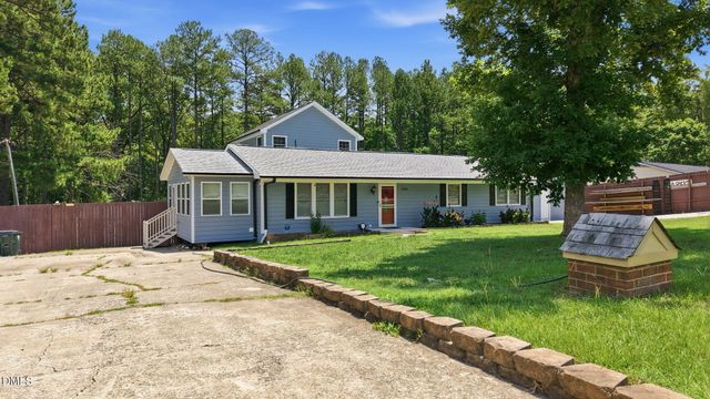 2800 Davie Drive, Durham, NC 27704
