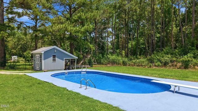 2800 Davie Drive, Durham, NC 27704