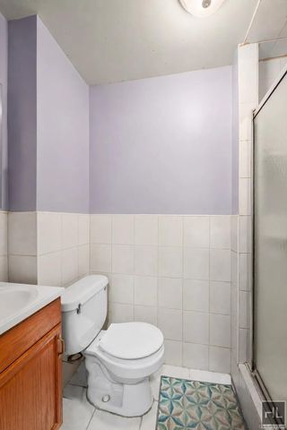 3424 34th Street, Astoria, NY 11106