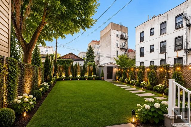3424 34th Street, Astoria, NY 11106