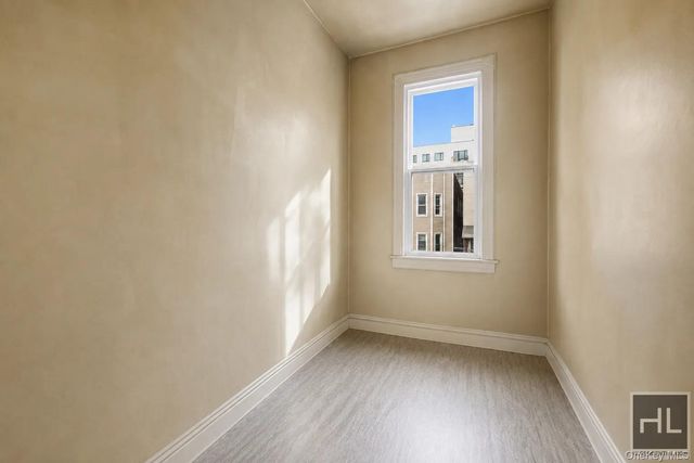 3424 34th Street, Astoria, NY 11106