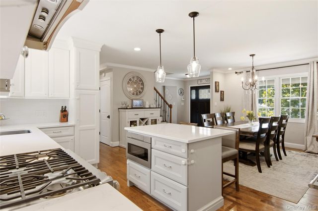 1 Wenmore Court, Commack, NY 11725