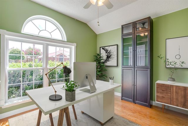802 Greenridge Drive, Arlington, TX 76017